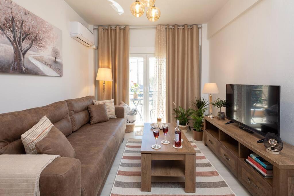Afrodite'S Cosy And Lovely Apartment Alepou Bagian luar foto