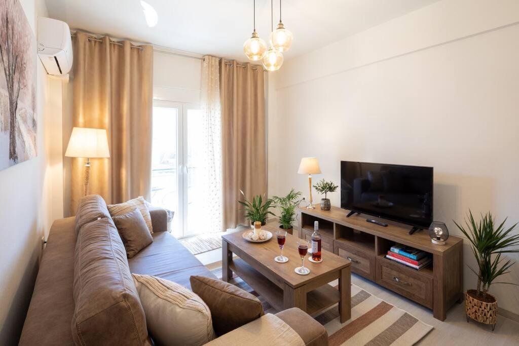 Afrodite'S Cosy And Lovely Apartment Alepou Bagian luar foto
